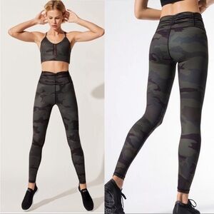 Carbon38 Wildcat Camouflage Print Leggings Medium